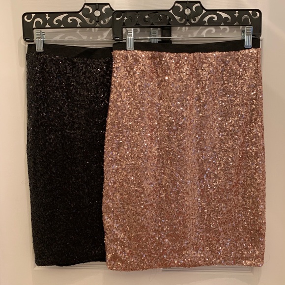 The Limited Dresses & Skirts - NWT The Limited Sequin Pencil Skirts S